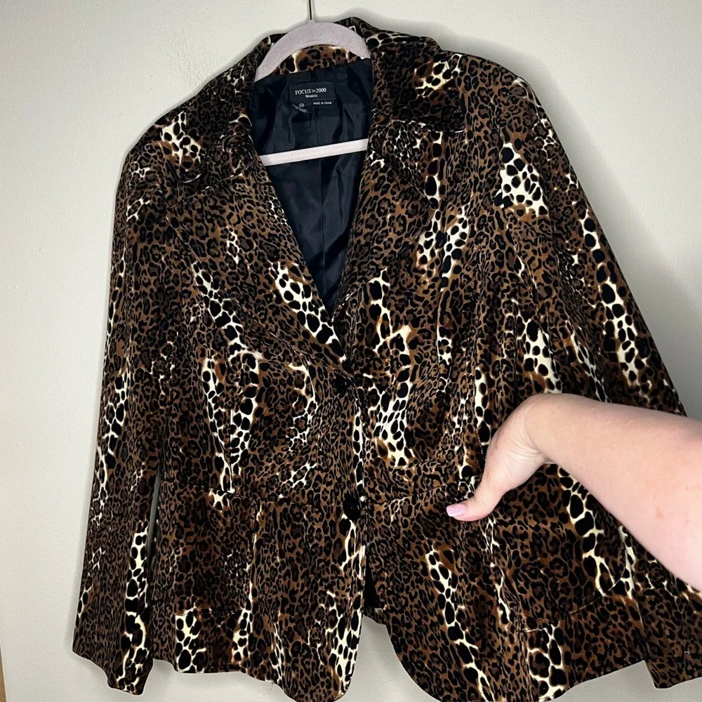 Focus 2000 Blazer Womens Sz 18W Leopard Animal Print Brown Gold